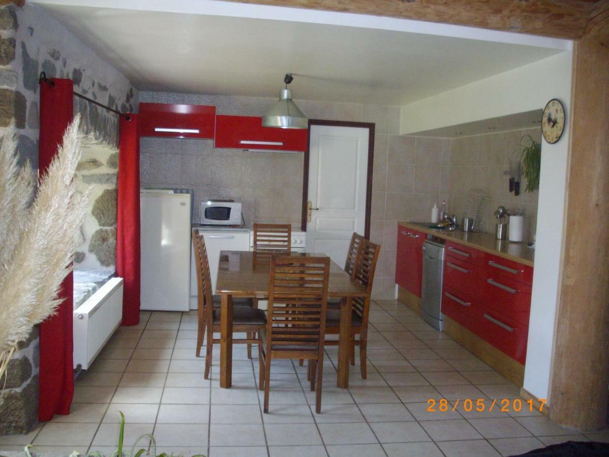 maison Mouilhade Chaspuzac Extérieur photo